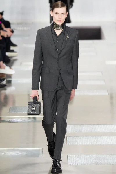 Look 2